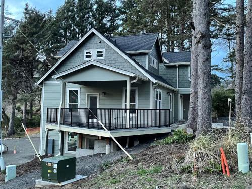 Luxury 4 Bedrooms House in Neskowin South Beach