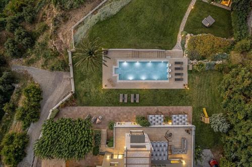 Villa Heora 5 acres