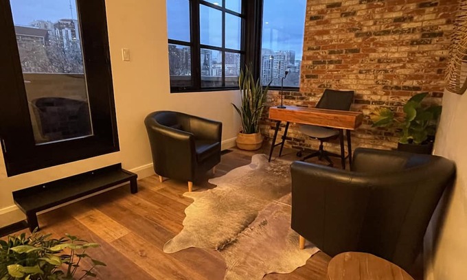 Centretown Condo | Luxury living, penthouse in heart of downtown Ottawa