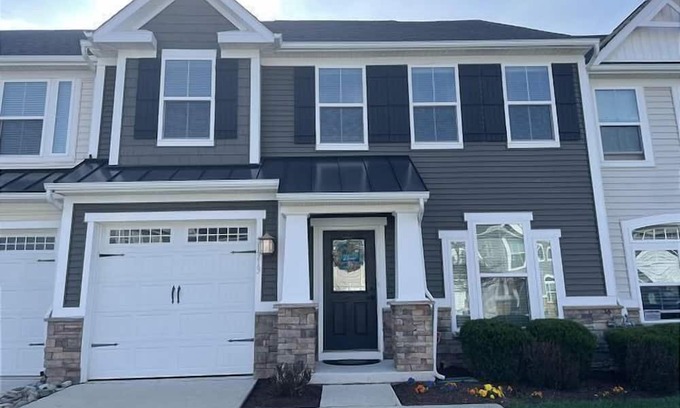 Lewes House | Coastal Club Resort Community! Luxury town house new for 2023 season.