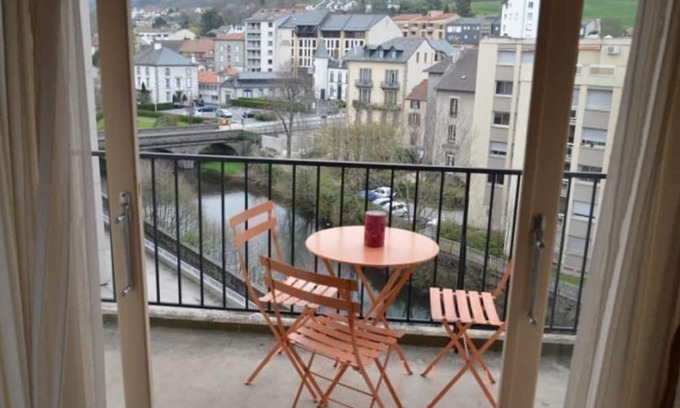 Aurillac Apartment | Apartment Aurillac, 1 bedroom, 2 persons