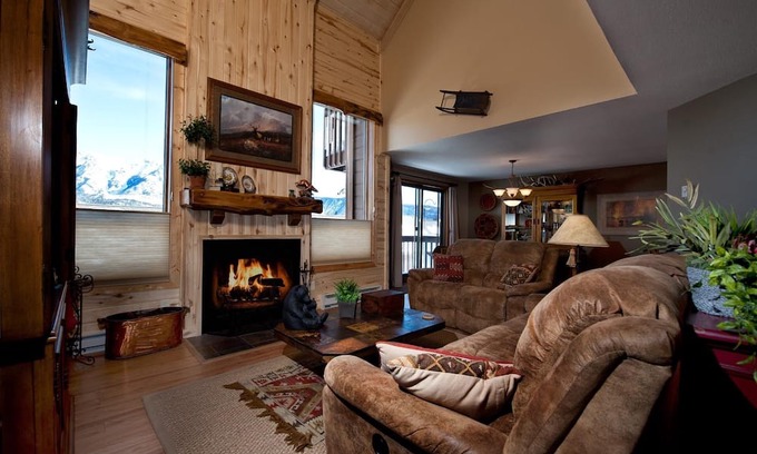 Purgatory Condo | Awesome Views - Heated Pool - Free Ski Shuttle