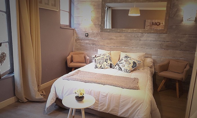 Enclos Apartment | Charming renovated studio 10m from the port in a pedestrian street