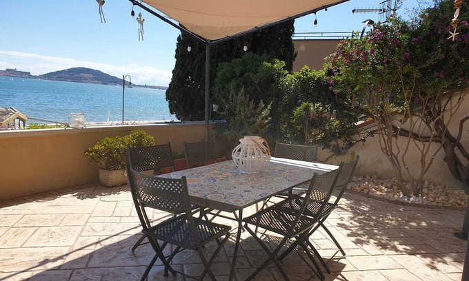 Formia House | LUXURY HOLIDAY HOUSE FRONT OF SEA FORMIA VINDICIO