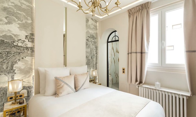 Chaillot Apartment | Merveil Signature Suite - Kleber
