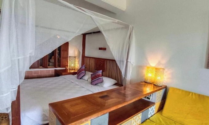 Phu Vang Hotel | Villa Louise Hue Beach Boutique Hotel