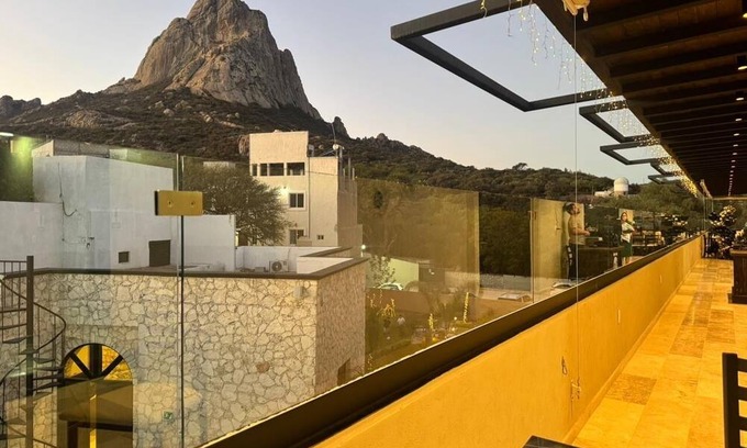 Bernal Hotel | Hotel Blanquita Centro