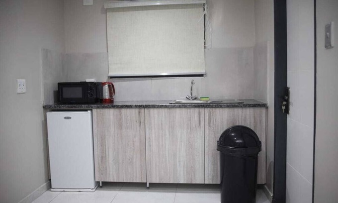 Braamfontein Hotel | Hayat Hotel