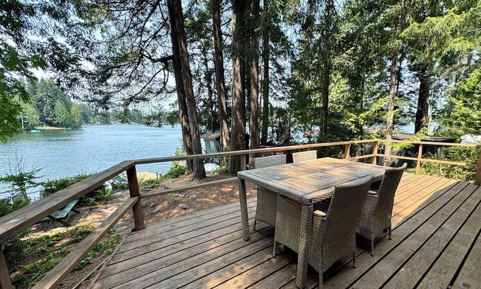 Shelton Cabin | Cozy 2-bedroom lakefront cabin with tranquil views