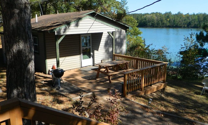 Gordon Cabin | Snowmobile paradise! 2.5 hrs-Twin Cities Charming 2bedroom cabin, Gordon Minong