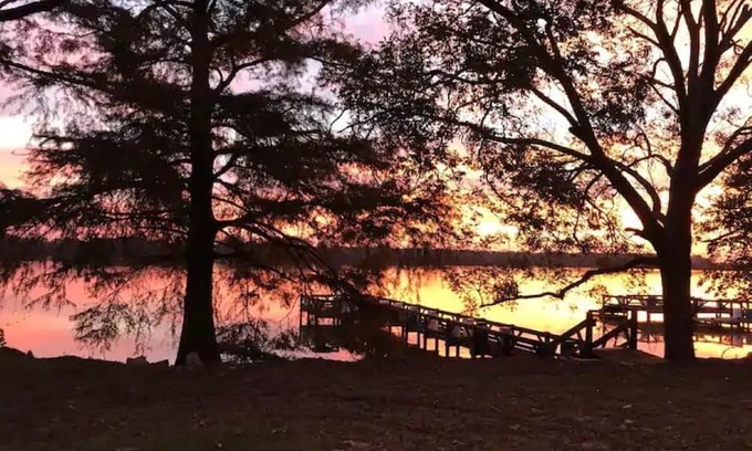 Eudora House | The Minnow Bucket - A lakeside get-away
