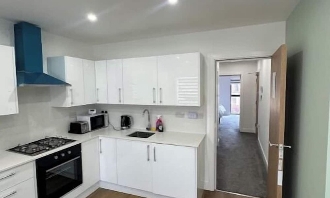 Newham Apartment | Deluxe 1 Bed Apartment in Londonnn