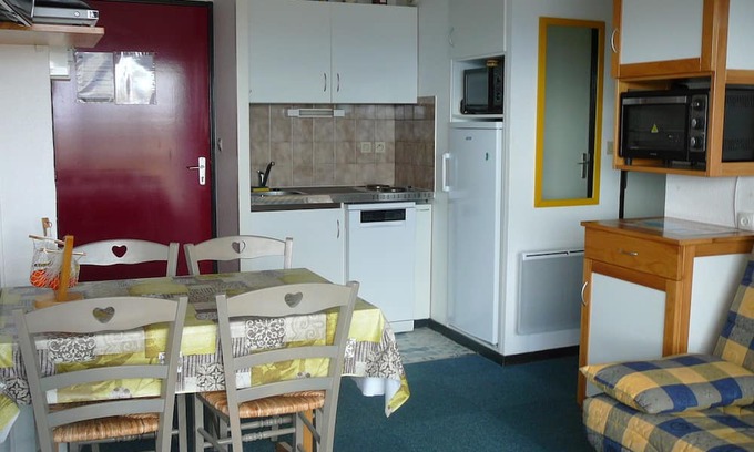 Cadeilhan-Trachere Apartment | Appart.T3 Pla d'Adet Pied des pistes