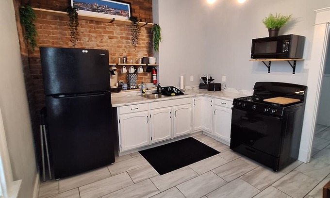 Ludlow Apartment | Cozy 1-bedroom apartment in charming Ludlow with WiFi, AC