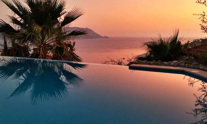 Kas Villa | Kaş Yarımada Villa Cindy Ortak Havuzlu