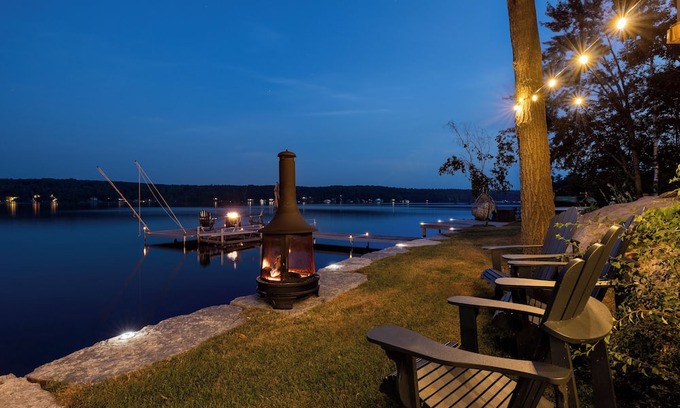 Trent Lakes Cottage | Relaxing Waterfront Oasis – Lakehouse on the Rocks