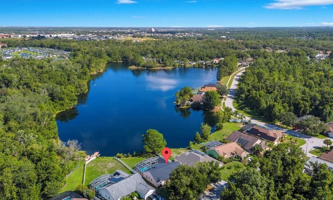 Thousand Oaks House | Sunny villa with sunset views under new management