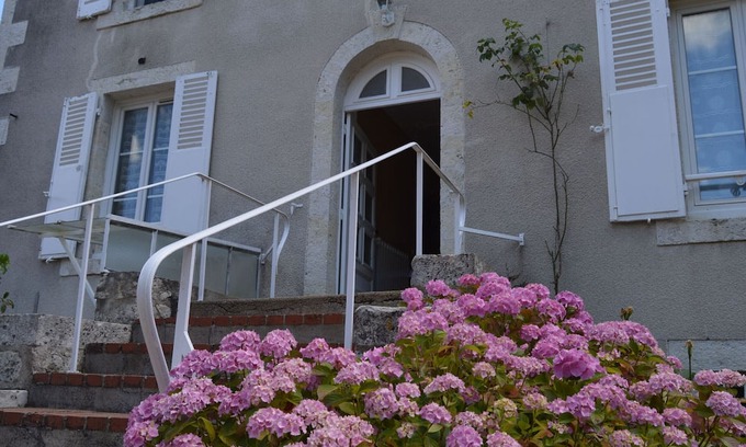 Jeu-les-Bois Cottage | Gite Jeu-les-Bois, 2 bedrooms, 5 persons