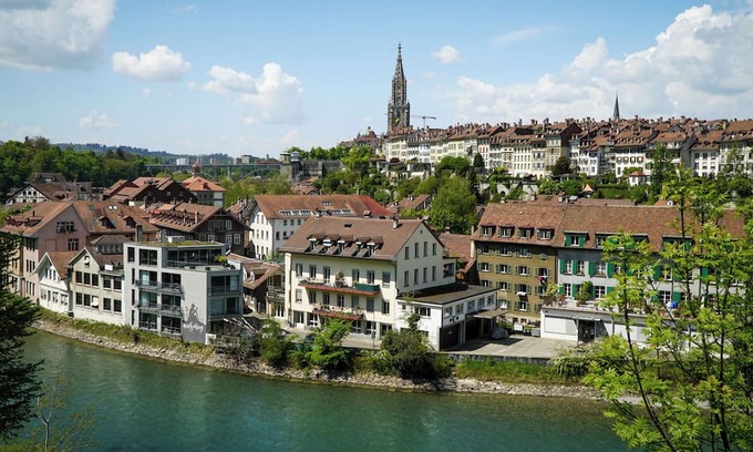 Bolligen Condo | Kleine Wohnung mit Balkon an Ruhiger Lage Unweit der Hauptstadt