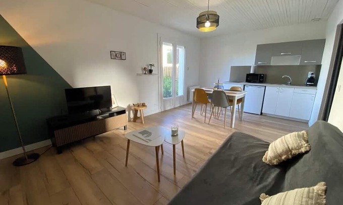 Avanton House | Maison Martigny B - Parking Privé - Proche Futuroscope et Aquascope