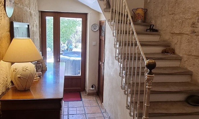 Vergeze Apartment | La Vigneronne. Apartment T3 70 m2 in Vergèze