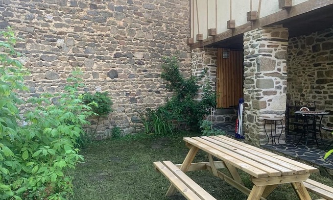 Orgnac-sur-Vezere House | Charmante Maison de Bourg Corrézienne, à L'orée de la Forêt - Animaux Acceptés !