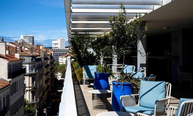 2nd Arrondissement Apartment | Summer vacation hotel in Marseille