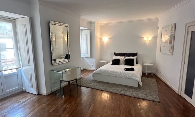 Chiado Apartment | Baixa Chiado Luxury Bedrooms