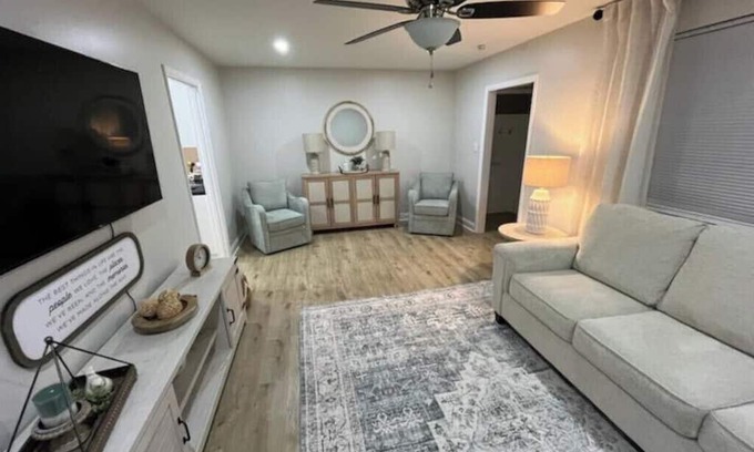 Springboro House | Charming Springboro house near historic downtown