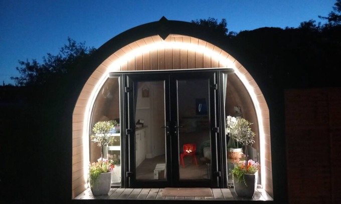 Inishowen Cabin | Fantastic cabin with panoramic sea views, located in Quigley's Point, Inishowen.