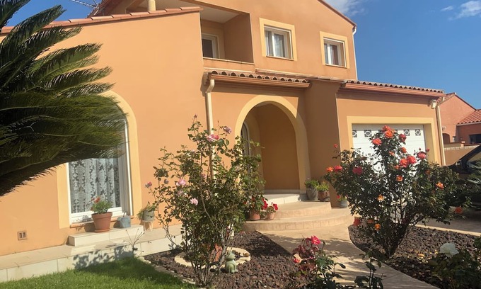 Saint-Andre Apartment | Loue Grand Appartement 50m2 Tout Confort Piscine Proche des Plages a 5 Minutes