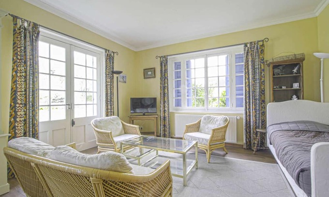 Tracy-sur-Mer House | Le refuge, self-catering cottage with garden