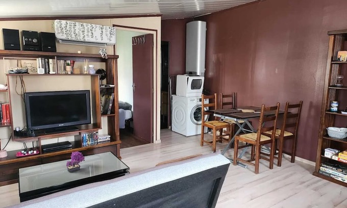 Compiègne House | Homerez - Cozy House in Yerres with Fenced Garden