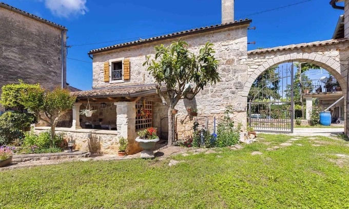Flengi Apartment | Holiday apartment with washing machine and WiFi