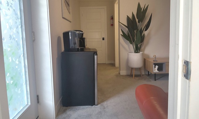 Ottawa Division Apartment | Clementina Place