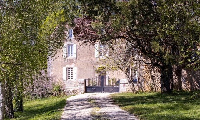 Saint-Maime-de-Pereyrol House | Manoir et son Domaine de 4 ha, à Proximité de Sarlat, Prestations de Qualité