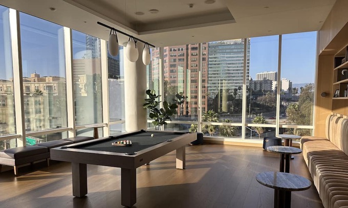 Downtown Los Angeles Condo | Luxury Condo Downtown LA! W/ Views!