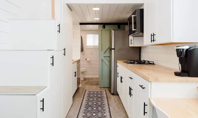 West Central House | Tiny House - Centrally Located