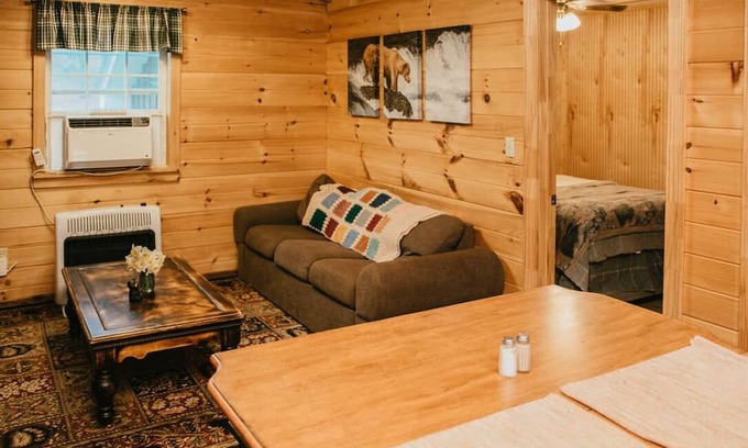 Pickens House | Cozy Cub Hideaway