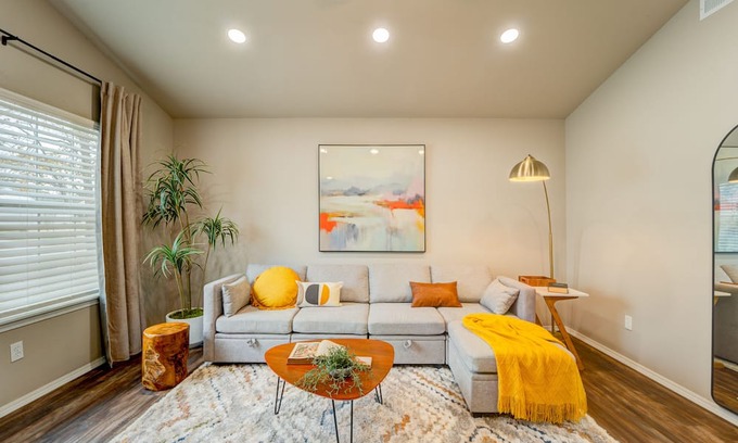 Bentonville House | Trailside Modern Home 2-Bed, 1-Bath - Steps from Handcut Hollow Trails