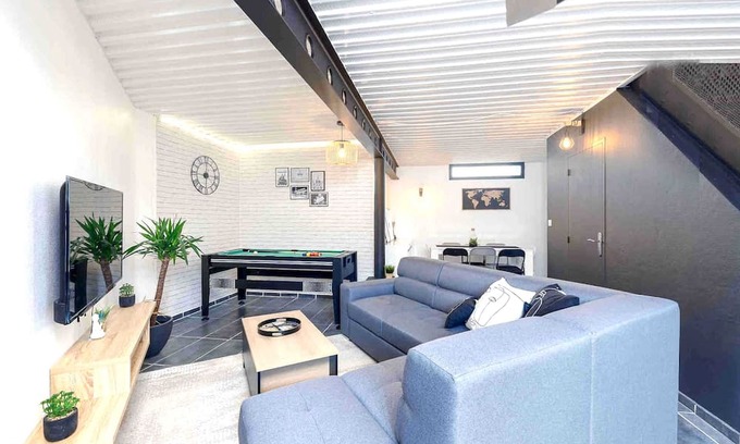 Begles Apartment | Homerez - Nice apartement for 8 ppl. at Bègles