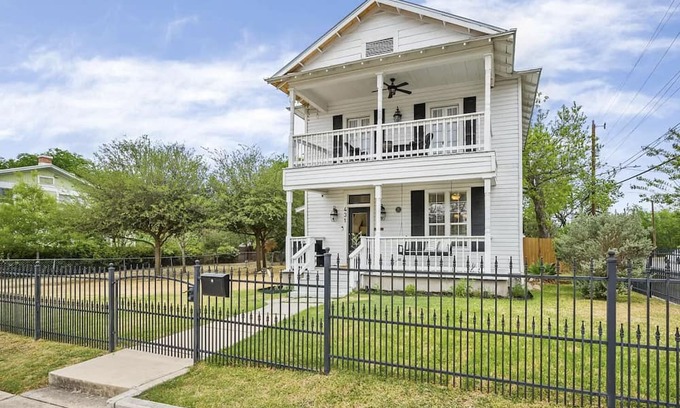 Near East Side House | Minutes Away from Riverwalk & Alamo! Beautiful Home w/ Hot Tub & Fire Pit