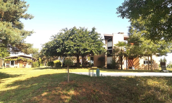 Le Bugue House | Stylish architect house with mature garden private pool. A real gem