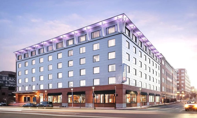 Old Port House | A Place to Unwind, Unplug, and Recharge! Pet-friendly Property, Free Breakfast!