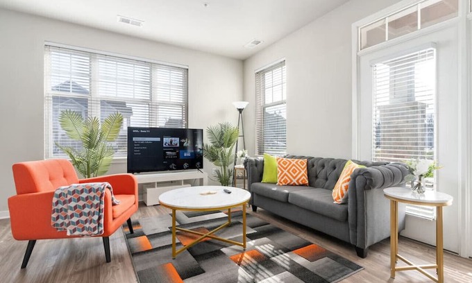 West Dundee Apartment | Corporate Housing by MGM