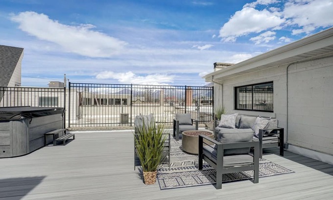 Joaquin Condo | Provo's Walkable Lovely Loft w/ Hot Tub, Firepit, 4 BR 3 Bath