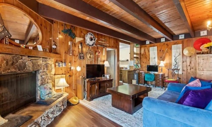 Lake Arrowhead Bed & Breakfast | a Dream, a Way, a Place to Stay