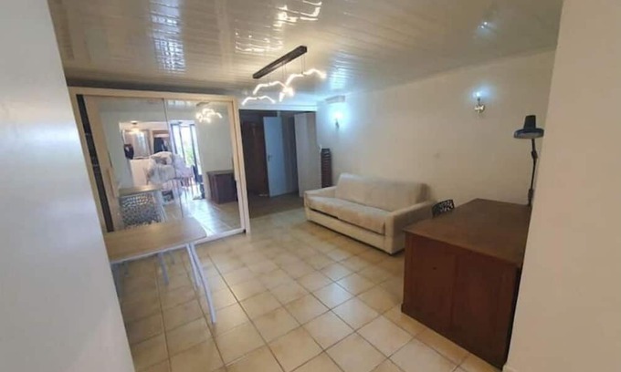 Le Bourget-du-Lac Apartment | Au Coeur des Alpes, Près du Lac, Logement de 50m² et Parking