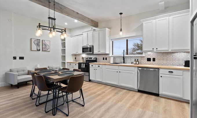 Tortolita House | The Sunkist Villa - Serene views, Spanish Modern Design