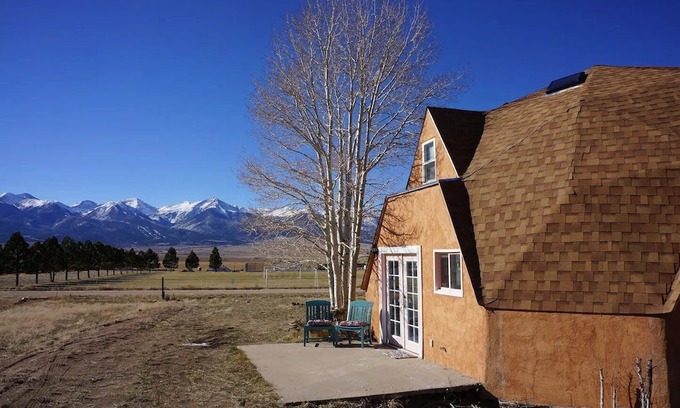 Westcliffe House | Spacious Geodesic Dome Home with Stunning Mountain Views - Walk to Westcliffe